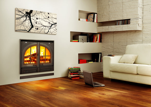 Lacunza ABODI su arkelėmis, ketaus ir plieno, malkinis židinys su švaraus degimo sistema