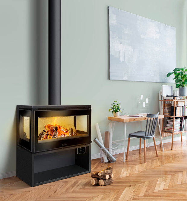 Lacunza PARIS 800 CLID plieninė malkinė krosnelė su trimis stiklais ir malkų dėtuve