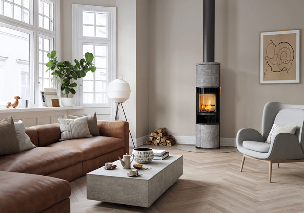 Plieninė krosnelė SCAN 84-7 MODERN MAXI SS BP, su muilo akmens apdaila, pajungimas iš viršaus